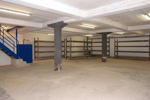Ratingen Lagerhalle Handwerker aufgepasst! Lager auf zwei Ebenen inkl. Lastenaufzug und Büro in Ratingen! Gewerbe mieten