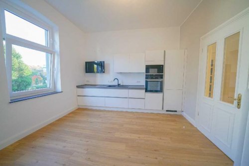 Ratingen Ratingen-Mitte: Stilvolle 2-Zimmer-Altbauwohnung mit Gartenmitbenutzung Wohnung mieten