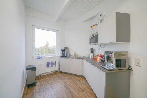 Ratingen Gewerbe Immobilien Schlüsselfertige Praxis-/Therapiefläche mit Weitblick, Aufzug und Parkplätzen Gewerbe mieten