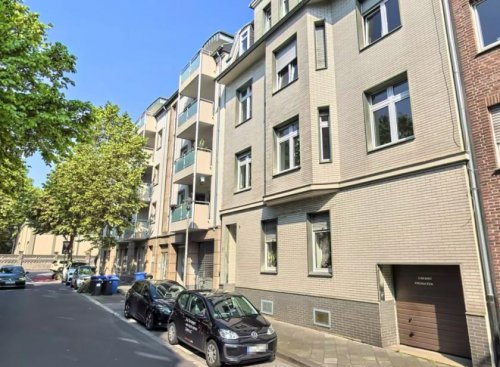 Mönchengladbach Studenten Wohnung Stilvolle Altbauwohnung in Toplage am Bunten Garten
- kernsaniert mit vielen Highlights Wohnung mieten
