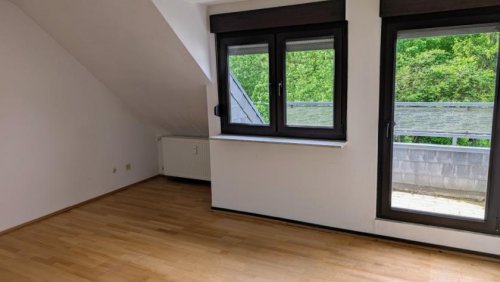 Mönchengladbach Wohnungen Charmante 3,5-Zimmer-Dachgeschosswohnung mit Balkon & Gartennutzung in Odenkirchen Wohnung mieten