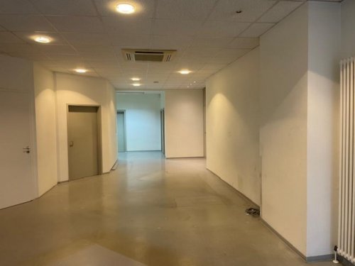 Mönchengladbach Gewerbe Schaufenster + Büroräume + zentrale Lage = Besonders attraktive Gewerbefläche zu vermieten Gewerbe mieten