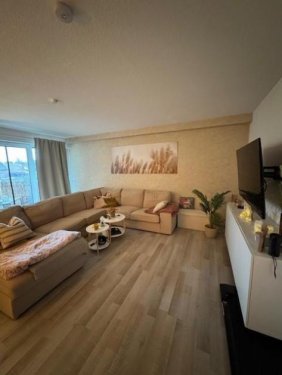 Rheinberg 3-Zimmer Wohnung 3 Zimmer im 2. Obergeschoss mit Balkon & TG Stellplatz in zentraler Lage von Rheinberg! Wohnung mieten