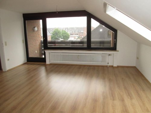 Goch Wohnungen Zentrale und gemütliche 60 m² Dachgeschoßwohnung mit Balkon in Goch Wohnung mieten