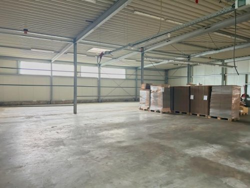 Uelsen Gewerbe Gewerbehalle mit ca. 960 m² Nutzfläche im Industriegebiet von 49843 Uelsen Gewerbe mieten