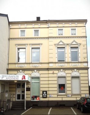 Düren Kernsanierte Altbauwohnung mit 3,60 m Deckenhöhe – 3 Zimmer, Stellplatz möglich – Düren-Birkesdorf Wohnung mieten