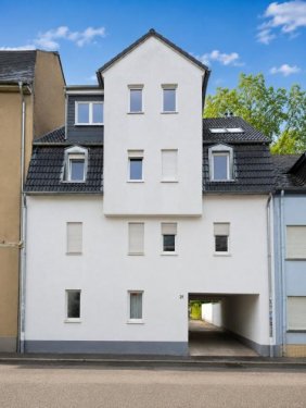 Trier Wohnungen Urbanes Wohnen am Puls der Zeit: Modernes 80 m² Parterre Wohn Highlight incl. Stellpl. nähe Porta Nigra Wohnung mieten