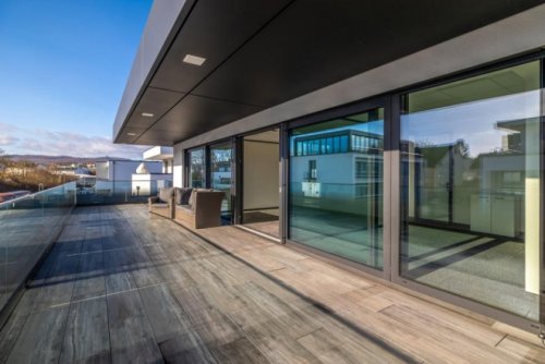 Montabaur Immobilien MONTABAUR: Moderne Büroetage in TOP LAGE zum Vermieten. Gewerbe mieten