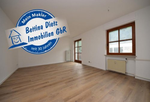 Heigenbrücken Terrassenwohnung DIETZ: Neu-renovierte 1-Zimmer-Wohnung mit Balkon, Einbauküche, optionale Garage in Heigenbrücken! Wohnung mieten
