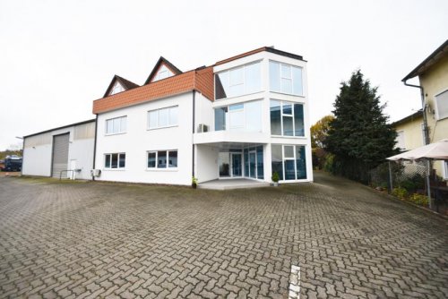 Babenhausen DIETZ: Bürohaus mit über 290m² Fläche im Gewerbegebiet zu vermieten! 40m² Dachterrasse! Gewerbe mieten
