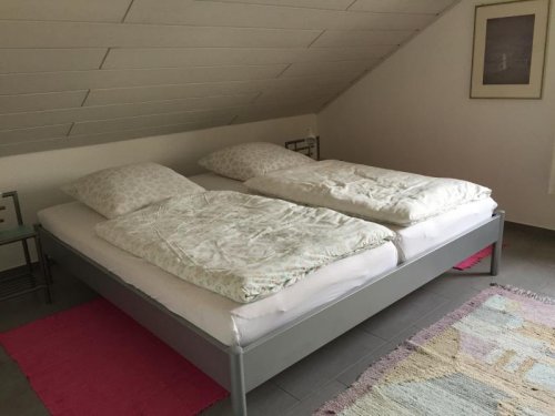 Kirchardt Immobilien Moderne Wohnung zu vermieten - komplett möbiliert Wohnung mieten