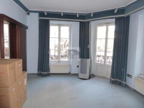 Baden-Baden Gewerbe Immobilien 5-Zimmer-Büro in absolut zentraler Lage Gewerbe mieten