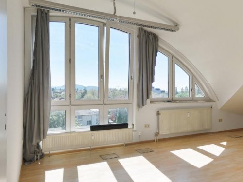 Freiburg im Breisgau Immobilien Büro mit Aussicht, frisch gestrichen Gewerbe mieten