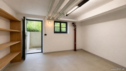 München Gewerbe Hobbyraum mit Tageslicht und direktem Zugang über den Innenhof in München-Neuhausen Gewerbe mieten