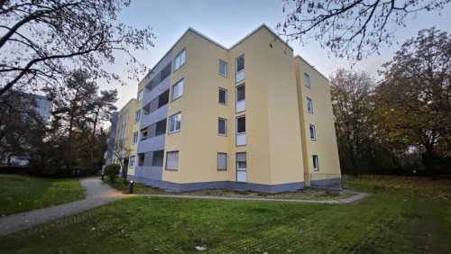 München Immobilien WG-Zimmer ab 01. April 2026 mit 16 m² mit Balkon in schöner Grünanlage in Freimann Wohnung mieten