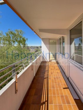 Unterhaching Immobilien 2 Zimmerwohnung / Südbalkon / EBK / TG Einzelplatz / ab 15.5. Wohnung mieten