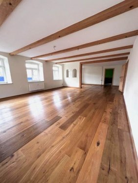 Leutkirch im Allgäu Wohnungen im Erdgeschoss Hochwertige 4,5-Zi-Whg (bei Bedarf 5,5-Zi) in idyllischer Dorflage mit herrlichem Ausblick & Balkon Wohnung mieten