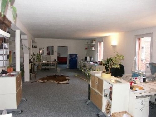 Nürnberg Suche Immobilie N-Rosenau: Büroeinheit auf 2 Etagen (1.+2. OG) auf ca. 300 m² in zentraler Lage Gewerbe mieten