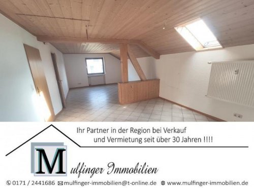 Weisendorf Wohnung Altbau 3 Zi. DG Wohnung mit Küche, Gartenmitbenutzung und Stellplatz Wohnung mieten