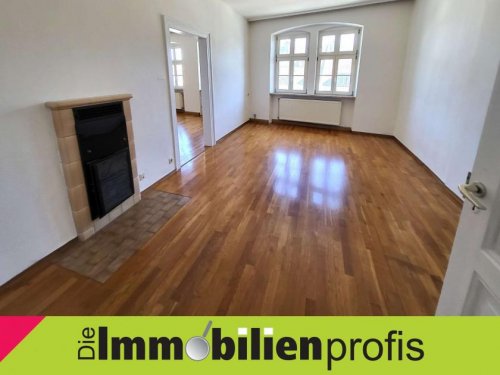Hof 3-Zimmer Wohnung H-43015 - Stilvolle 3-Zimmer-Altbauwohnung mit Einbauküche im Stadtzentrum von Hof Wohnung mieten