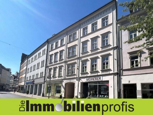 Hof Immobilien H-43015 - Stilvolle 3-Zimmer-Altbauwohnung mit Einbauküche im Stadtzentrum von Hof Wohnung mieten