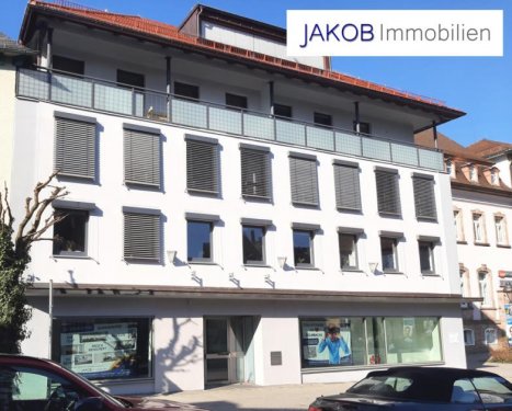 Kulmbach Gewerbe Immobilien Attraktive Gewerberäume - flexibel zu gestalten!
Für Ihre Praxis oder Kanzlei? Gewerbe mieten