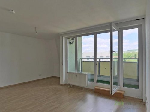 Meiningen Immobilien (12537_01) MGN: moderne 2-Raum-Wohnung mit Aufzug und Balkon zum ruhigen, grünen Innenhof Wohnung mieten
