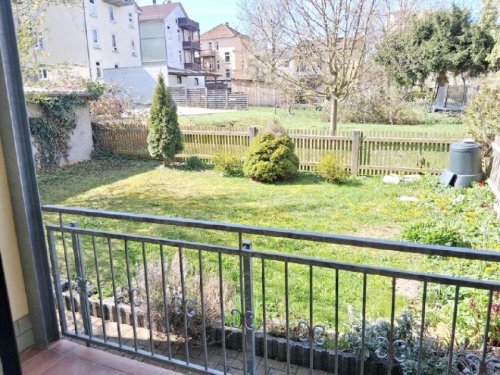 Gotha Wohnung Altbau Gemütliche 3-Raum-Wohnung mit Balkon in kleinem Mehrfamilienhaus Wohnung mieten