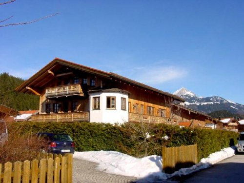 Fischbachau Immobilien Großzügige 5-Zimmer-Erdgeschosswohnung mit Süd- und Westterrasse in ruhiger Wohnlage Wohnung mieten