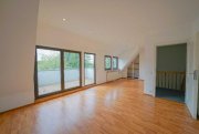 Ratingen Breitscheid: Einfamilienhaus mit Garten und 2 Garagen Haus 