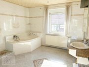 Bauda ***RAUM, FREIHEIT UND RUHE: EINZIGARTIGES REIHENENDHAUS MIT GARTEN, NEBENGEBÄUDE UND GROSSEN MÖGLICHKEITEN*** Haus kaufen