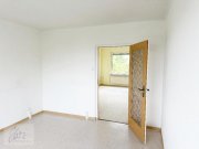 Zeithain ***WOHNUNG & GARAGE - IHR NEUES PROJEKT MIT WEITBLICK*** Gemütliche Eigentumswohnung mit viel Potenzial und eigener Garage