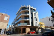 Guardamar del Segura Neuwertige Penthouse-Wohnung mit 2 Schlafzimmern, 2 Bädern, Dachterrasse und Tiefgaragenstellplatz nur 700 m vom Strand Wohnung