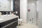 Guardamar del Segura Wunderschönes Appartement mit 2 Schlafzimmern, 2 Bädern und Tiefgaragenstellplatz in exklusiver Anlage mit Gemeinschaftspools