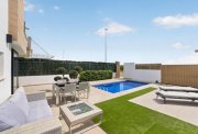 Groß Schacksdorf-Simmersdorf Moderne freistehende Villa mit 3 Schlafzimmern, 2 Bädern, Gäste-WC und privatem Pool in El Raso Haus kaufen