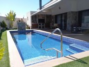 Döbern Exklusive Villa mit 3 Schlafzimmern, 2 Bädern, Garage und Privatpool Haus kaufen