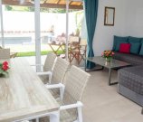 Cordillera Neues Leben anfangen *** Allround-Service inklusive! 4-Zimmer-Reihenhaus mit Pool und Carport Haus kaufen