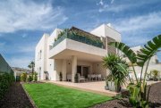 Algorfa Luxus-Erdgeschosswohnung mit 3 Schlafzimmern, 2 Bädern, Tiefgaragenstellplatz und Gemeinschaftspool im La Finca Golf Resort