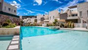 Algorfa Luxus-Erdgeschosswohnung mit 3 Schlafzimmern, 2 Bädern, Tiefgaragenstellplatz und Gemeinschaftspool im La Finca Golf Resort