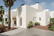 Algorfa Villen mit 4 Schlafzimmern, 3 Bädern, Klimaanlage, Privatpool und Keller im wunderschönen La Finca Golf Komplex Haus kaufen