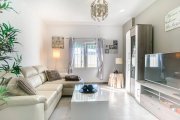 Algorfa Wunderschön renoviertes Reihenhaus mit 3 Schlafzimmern und 2 Bädern in der beliebten Urbanisation Montbello Haus kaufen