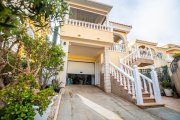 San Fulgencio Villa mit 3 Schlafzimmern, 2 Bädern, Garage, Dachterrasse mit Meerblick und Gemeinschaftspool in Urb. La Marina Haus kaufen