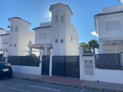 San Fulgencio Villa mit 3 Schlafzimmern, 3 Bädern, Dachterrasse, Kfz-Stellplatz und Gemeinschaftspool Haus kaufen