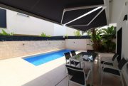 Benijófar Moderne Doppelhaushälfte mit 3 Schlafzimmern, 2 Bädern, Gäste-WC, Dachterrasse und Privatpool Haus kaufen
