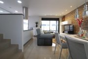 Benijófar Moderne Villa mit 3 Schlafzimmern, 2 Bädern, Dachterrasse, Kfz-Stellplatz und Privatpool Haus kaufen