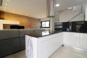 Benijófar Moderne Villa mit 3 Schlafzimmern, 2 Bädern, Dachterrasse, Kfz-Stellplatz und Privatpool Haus kaufen