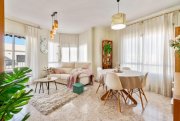Torrevieja Appartement mit 3 Schlafzimmern, 2 Bädern und Tiefgaragenstellplatz nur 150 m vom Jachthafen und nur 400 m vom Strand Wohnung