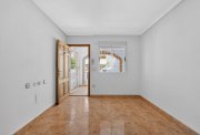 Torrevieja Erdgeschosswohnung mit Terrasse, Innenhof und Gemeinschaftspool Wohnung kaufen