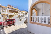 Torrevieja Erdgeschosswohnung mit Terrasse, Innenhof und Gemeinschaftspool Wohnung kaufen