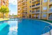 Torrevieja Penthouse-Wohnung mit Terrasse, privater Dachterrasse und freiem Ausblick in Torreblanca Wohnung kaufen